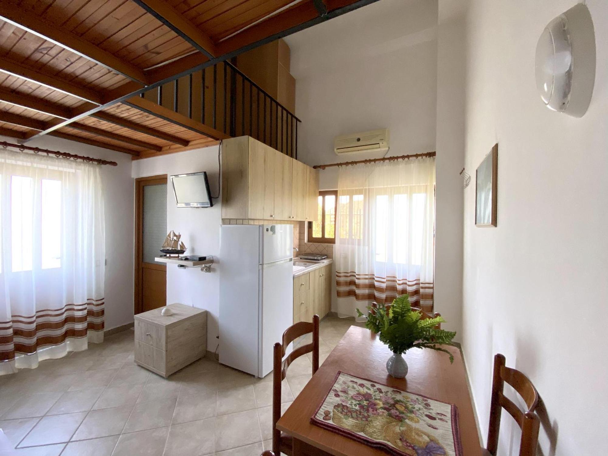 Flutura Apartments Vlorë Exteriör bild